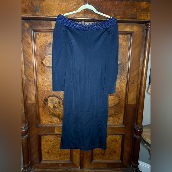 EUC Galvan London- Aguafina Elegant Navy Blue Off-Shoulder Dress. Size US 2 - Picture 6 of 11
